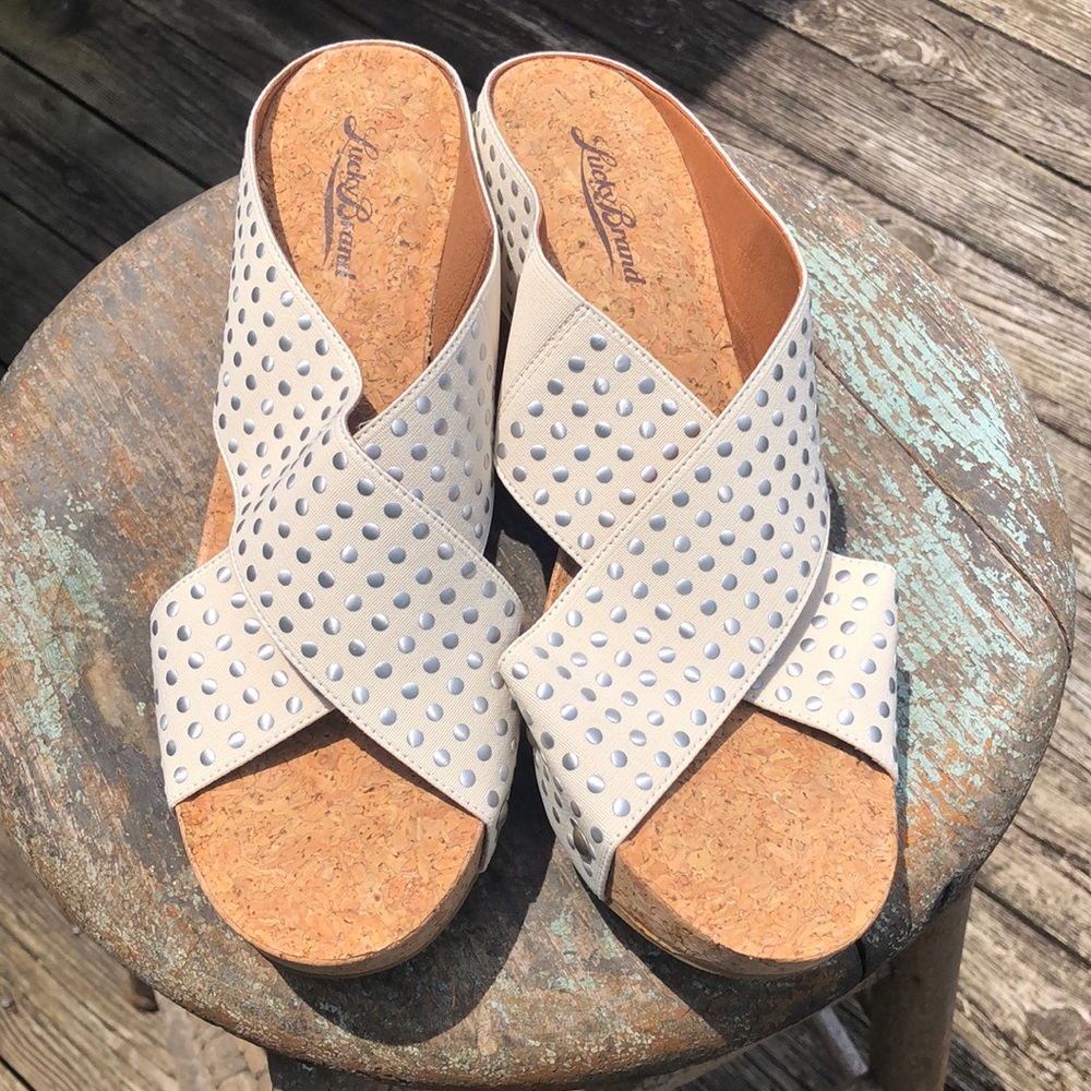 NEW WOT Lucky Brand wedge sandals